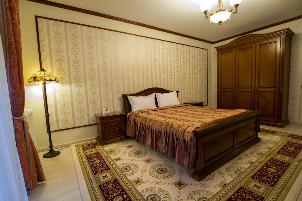 Ferienwohnung Casa-Le-Baron Satu-Mare Zimmer foto