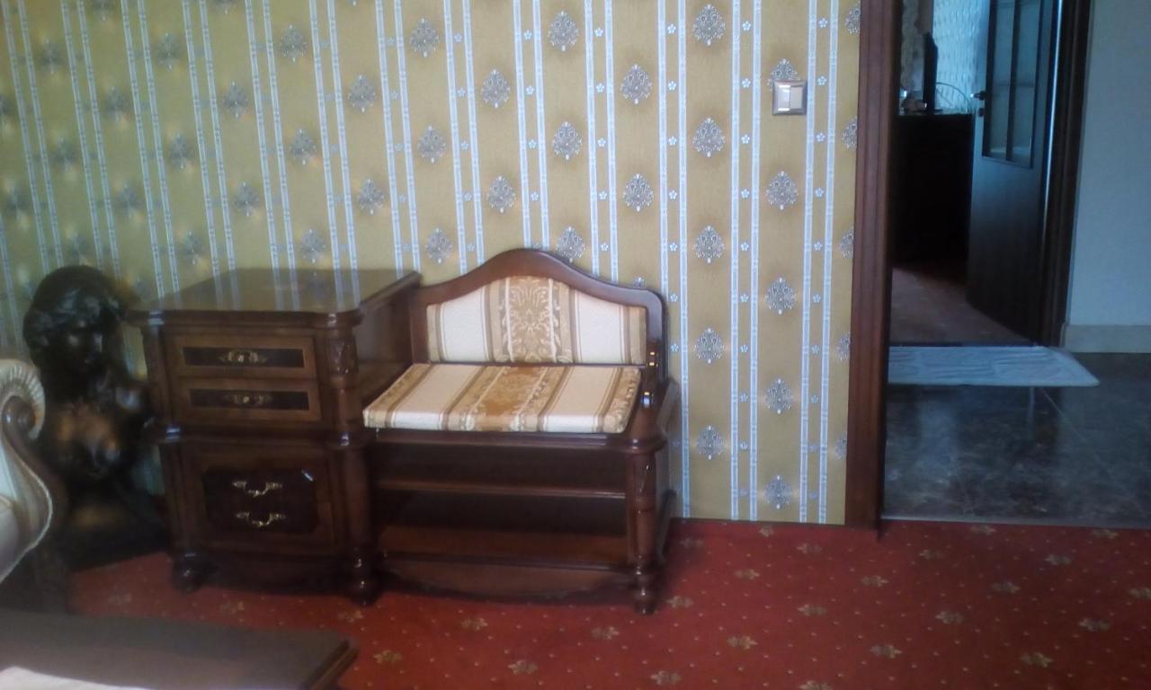 Ferienwohnung Casa-Le-Baron Satu-Mare Exterior foto